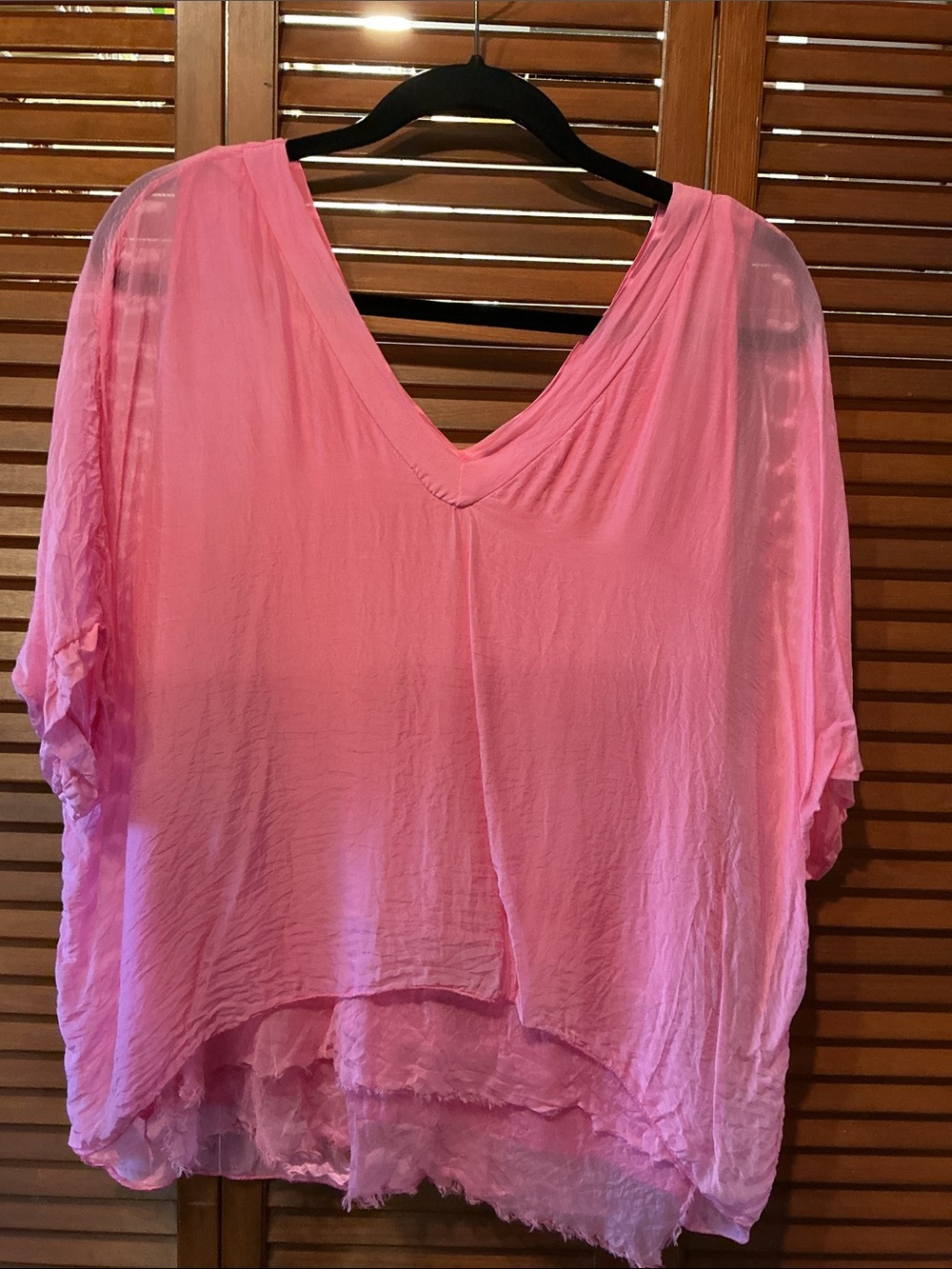 Relaxed Pink V-Neck Layered made in Italy